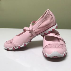 Pink Mary Jane sketchers